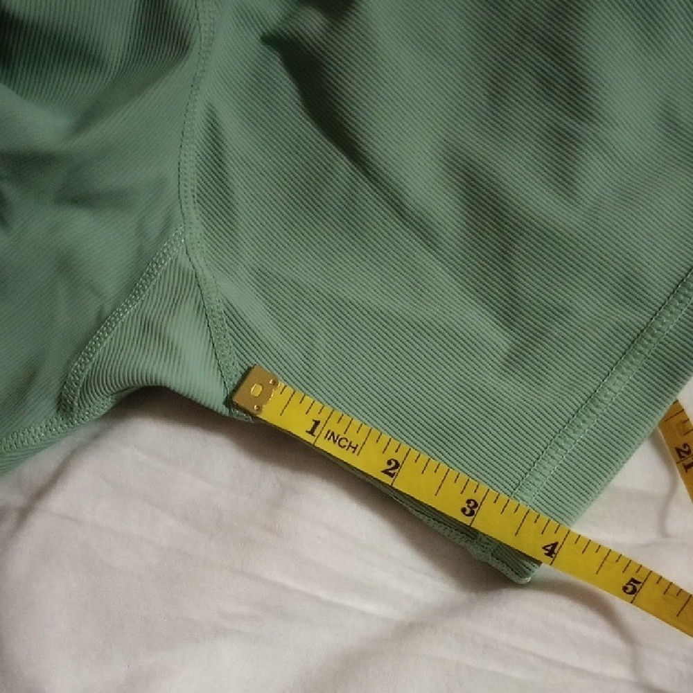 WILO Ribbed Shorts - Picture 5 of 5